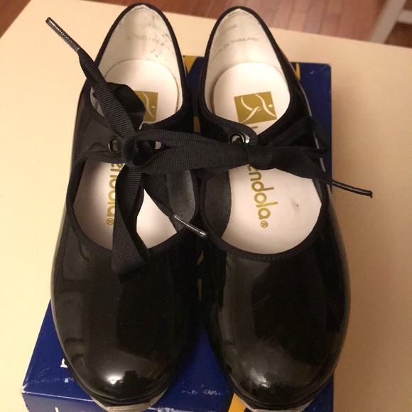 Girls black patent taps by LaMendola. Size 2. Box - Picture 4 of 4
